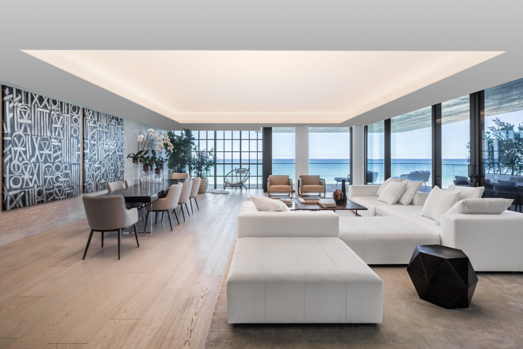 light-hardwood-floors-living-room
